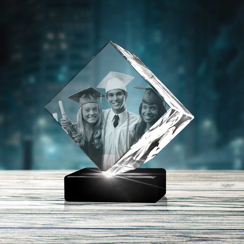 Graduation Diamond - The best 3D crystal gifts in the world!